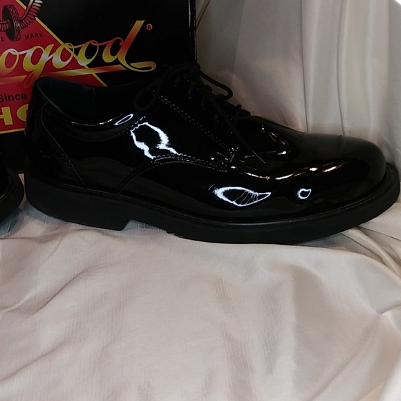 Thorogood Dress Shoes - Picture 6 of 10